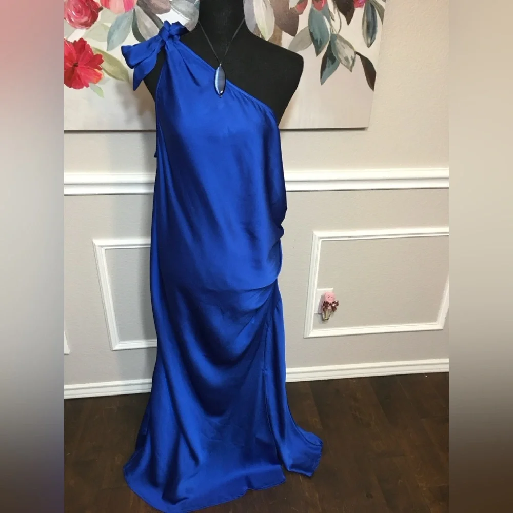 One Shoulder Ruched Dress - Picture 5 of 14